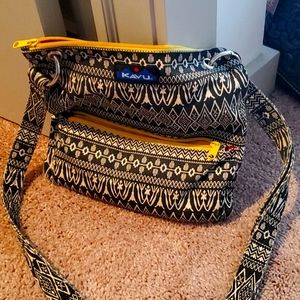Kavu Crossbody